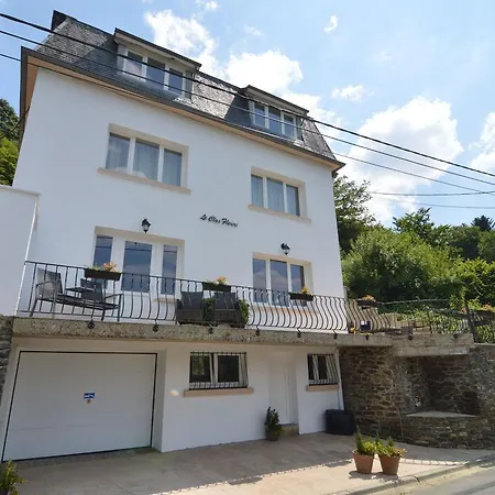 度假居 Le Clos Fleuri 布永
